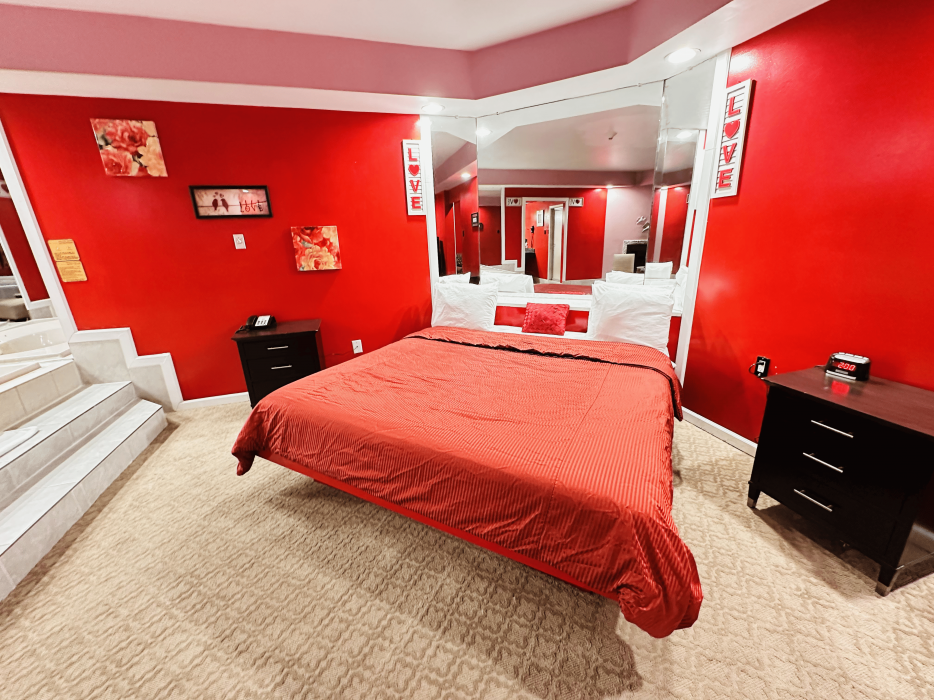 Red Romantic Theme Suite